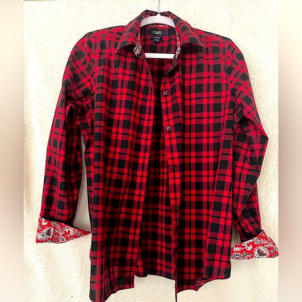 Women’s red plaid Chaus dress shirt